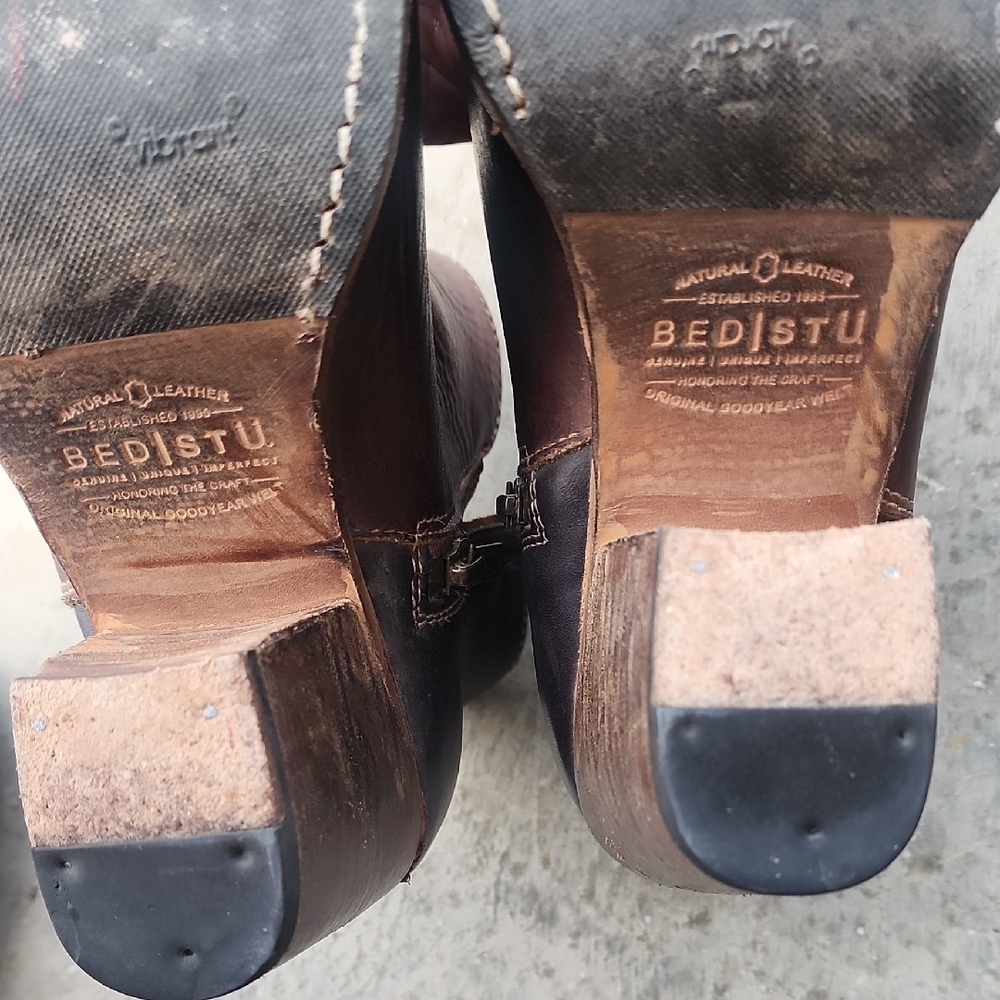 Bed Stu Yell Two-Tones Black-Brown Leather Ankle Boots - Picture 12 of 13